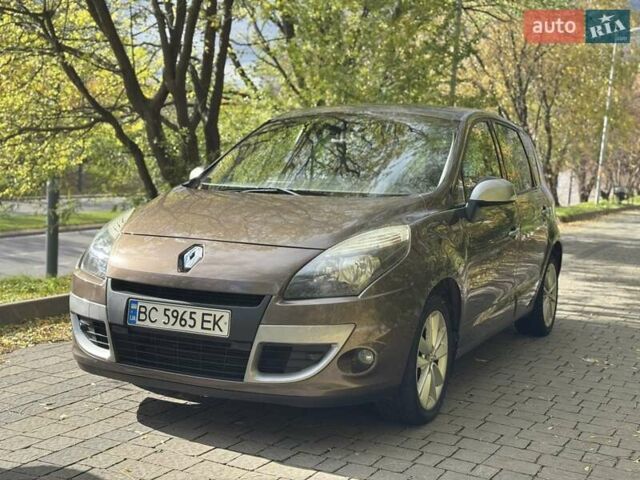 Рено Сценик 2010 в Львове на Automoto.ua Коричневый Рено Сценик, объемом двигателя 1.5 л и пробегом 226 тыс. км за 6500 $, фото 2 на Automoto.ua