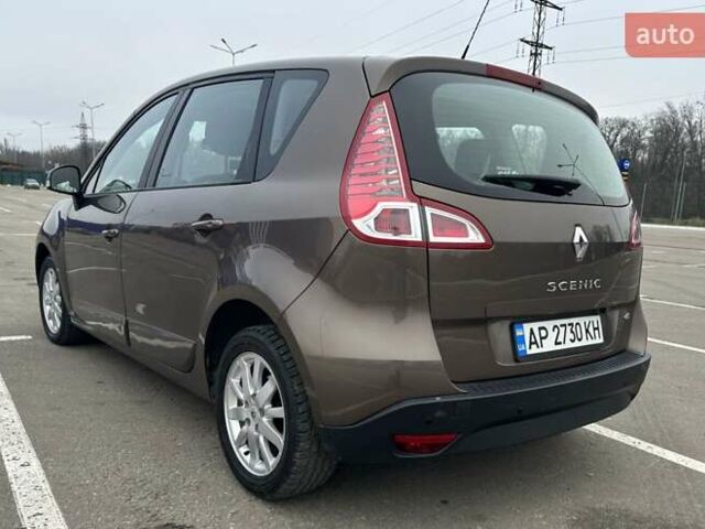 Коричневий Рено Сценік, об'ємом двигуна 1.5 л та пробігом 256 тис. км за 7850 $, фото 14 на Automoto.ua