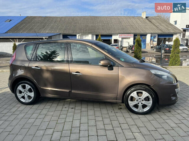 Коричневый Рено Сценик, объемом двигателя 1.4 л и пробегом 175 тыс. км за 6900 $, фото 3 на Automoto.ua