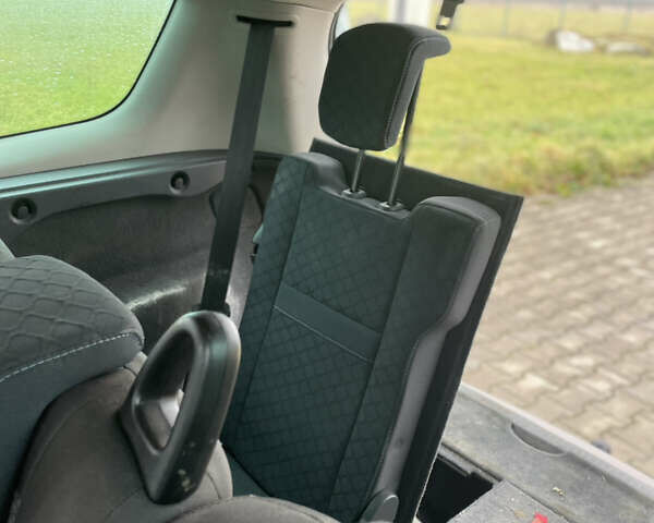 Коричневый Рено Сценик, объемом двигателя 1.9 л и пробегом 277 тыс. км за 6800 $, фото 1 на Automoto.ua