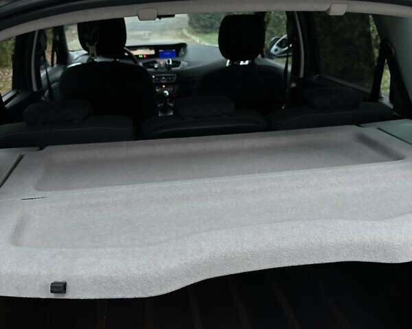 Коричневий Рено Сценік, об'ємом двигуна 1.5 л та пробігом 228 тис. км за 5900 $, фото 35 на Automoto.ua