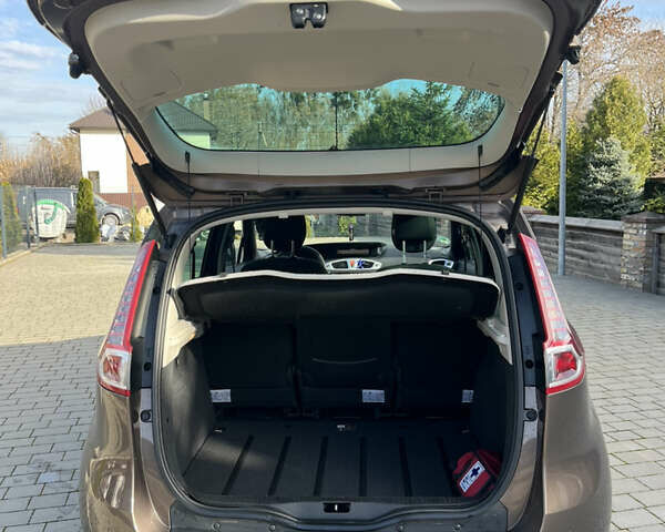 Коричневый Рено Сценик, объемом двигателя 1.4 л и пробегом 175 тыс. км за 6900 $, фото 12 на Automoto.ua