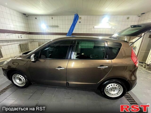 Коричневый Рено Сценик, объемом двигателя 1.5 л и пробегом 223 тыс. км за 6500 $, фото 4 на Automoto.ua
