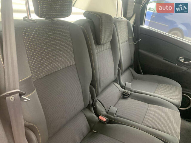Коричневий Рено Сценік, об'ємом двигуна 1.6 л та пробігом 192 тис. км за 7550 $, фото 30 на Automoto.ua