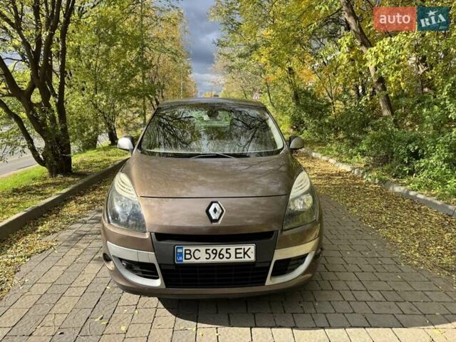 Рено Сценик 2010 в Львове на Automoto.ua Коричневый Рено Сценик, объемом двигателя 1.5 л и пробегом 226 тыс. км за 6500 $, фото 16 на Automoto.ua