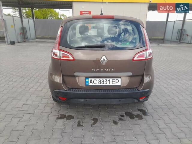 Коричневий Рено Сценік, об'ємом двигуна 1.46 л та пробігом 209 тис. км за 7600 $, фото 2 на Automoto.ua