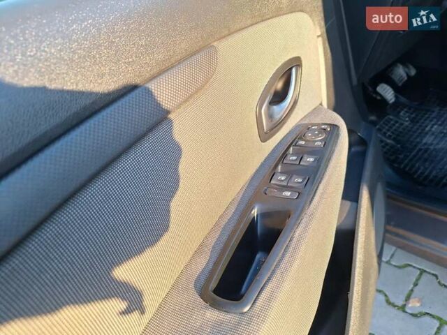 Коричневий Рено Сценік, об'ємом двигуна 1.5 л та пробігом 327 тис. км за 6200 $, фото 19 на Automoto.ua