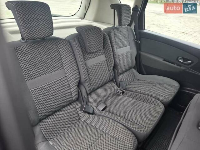 Коричневый Рено Сценик, объемом двигателя 1.46 л и пробегом 294 тыс. км за 6700 $, фото 18 на Automoto.ua