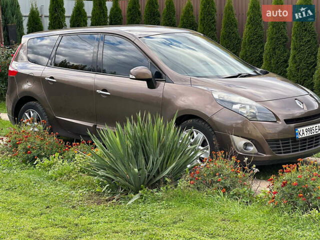 Рено Сценик 2011 в Ивано-Франковске на Automoto.ua Коричневый Рено Сценик, объемом двигателя 1.6 л и пробегом 157 тыс. км за 7599 $, фото 29 на Automoto.ua