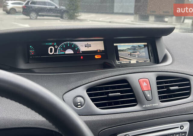 Коричневий Рено Сценік, об'ємом двигуна 1.5 л та пробігом 330 тис. км за 7500 $, фото 9 на Automoto.ua