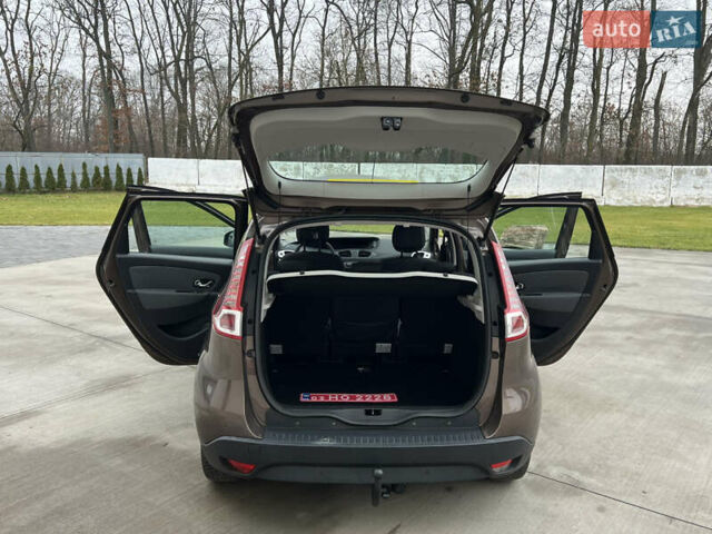 Коричневый Рено Сценик, объемом двигателя 1.6 л и пробегом 120 тыс. км за 8350 $, фото 154 на Automoto.ua