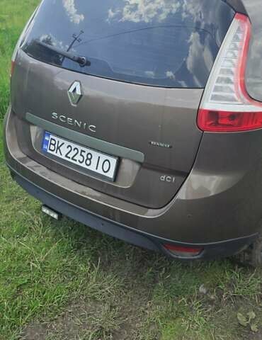 Коричневий Рено Сценік, об'ємом двигуна 1.46 л та пробігом 255 тис. км за 6900 $, фото 32 на Automoto.ua