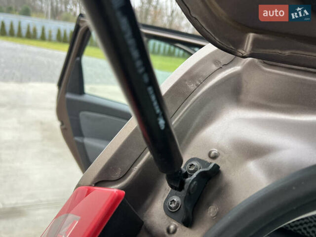 Коричневый Рено Сценик, объемом двигателя 1.6 л и пробегом 120 тыс. км за 8350 $, фото 135 на Automoto.ua