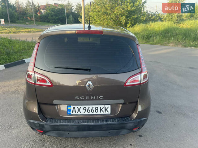 Коричневый Рено Сценик, объемом двигателя 1.6 л и пробегом 160 тыс. км за 8150 $, фото 17 на Automoto.ua