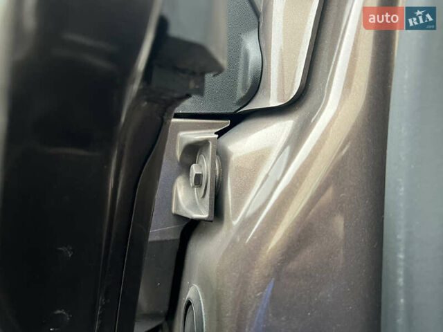 Коричневый Рено Сценик, объемом двигателя 1.6 л и пробегом 120 тыс. км за 8350 $, фото 147 на Automoto.ua