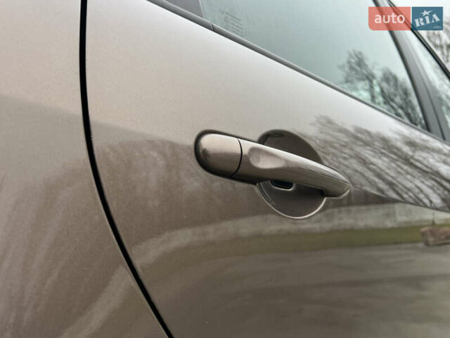 Коричневый Рено Сценик, объемом двигателя 1.6 л и пробегом 120 тыс. км за 8350 $, фото 45 на Automoto.ua