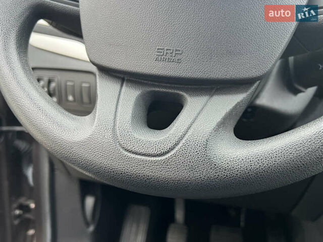 Коричневый Рено Сценик, объемом двигателя 1.6 л и пробегом 120 тыс. км за 8350 $, фото 71 на Automoto.ua