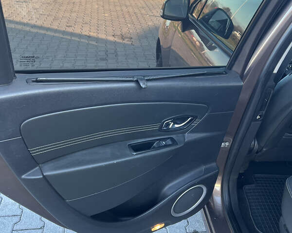 Коричневий Рено Сценік, об'ємом двигуна 1.46 л та пробігом 212 тис. км за 7900 $, фото 8 на Automoto.ua