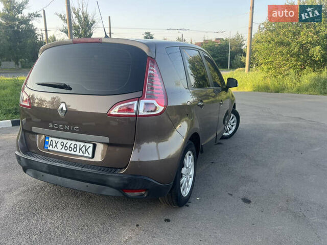 Коричневый Рено Сценик, объемом двигателя 1.6 л и пробегом 160 тыс. км за 8150 $, фото 18 на Automoto.ua