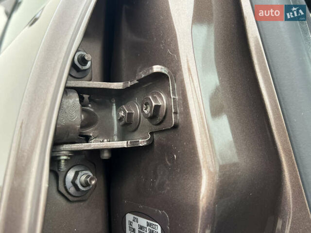 Коричневый Рено Сценик, объемом двигателя 1.6 л и пробегом 120 тыс. км за 8350 $, фото 169 на Automoto.ua