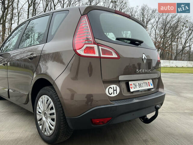 Коричневый Рено Сценик, объемом двигателя 1.6 л и пробегом 120 тыс. км за 8350 $, фото 28 на Automoto.ua