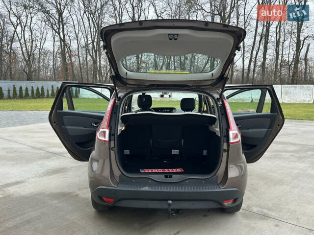 Коричневый Рено Сценик, объемом двигателя 1.6 л и пробегом 120 тыс. км за 8350 $, фото 111 на Automoto.ua