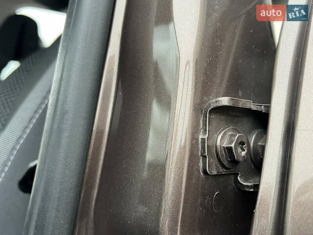 Коричневый Рено Сценик, объемом двигателя 1.6 л и пробегом 120 тыс. км за 8350 $, фото 145 на Automoto.ua