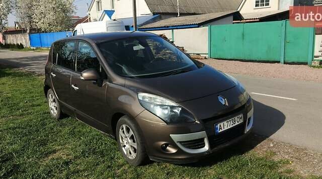 Коричневый Рено Сценик, объемом двигателя 1.46 л и пробегом 201 тыс. км за 6800 $, фото 11 на Automoto.ua