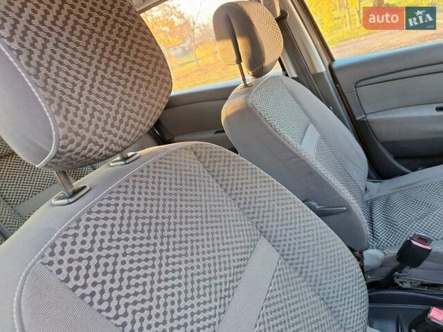 Коричневий Рено Сценік, об'ємом двигуна 1.5 л та пробігом 327 тис. км за 6200 $, фото 24 на Automoto.ua