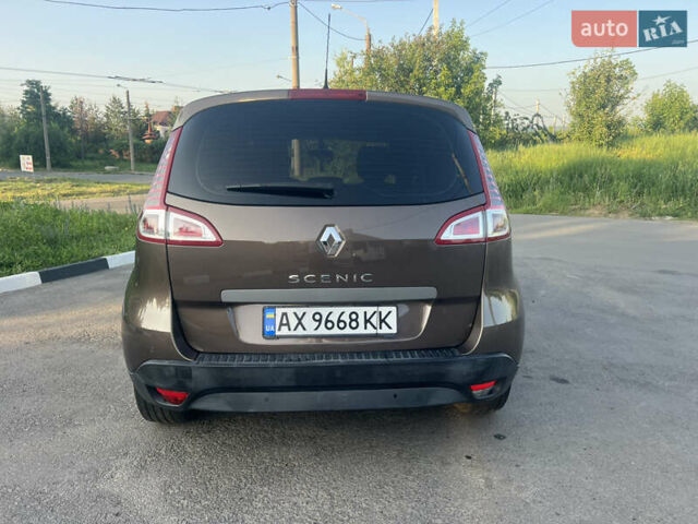 Коричневый Рено Сценик, объемом двигателя 1.6 л и пробегом 160 тыс. км за 8150 $, фото 16 на Automoto.ua