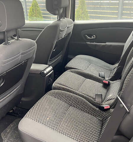 Коричневий Рено Сценік, об'ємом двигуна 1.5 л та пробігом 330 тис. км за 7500 $, фото 7 на Automoto.ua