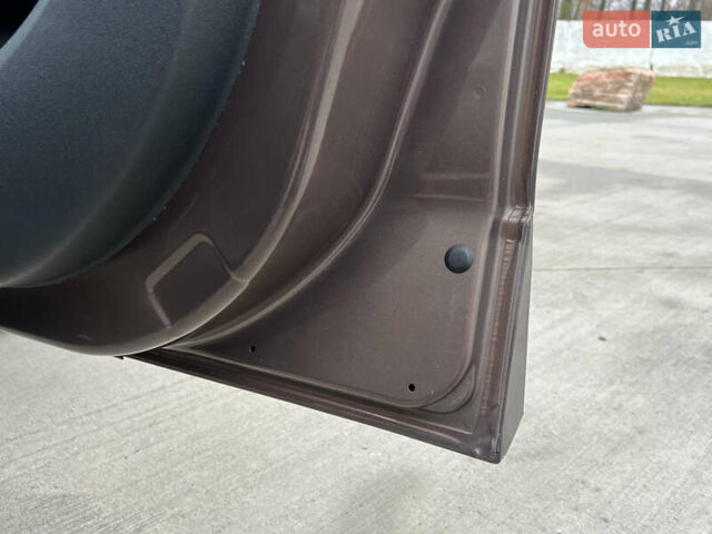 Коричневый Рено Сценик, объемом двигателя 1.6 л и пробегом 120 тыс. км за 8350 $, фото 118 на Automoto.ua