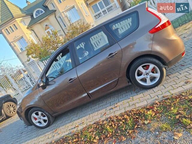 Коричневий Рено Сценік, об'ємом двигуна 1.5 л та пробігом 327 тис. км за 6200 $, фото 8 на Automoto.ua