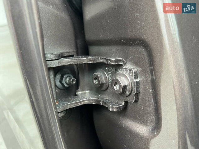 Коричневый Рено Сценик, объемом двигателя 1.6 л и пробегом 120 тыс. км за 8350 $, фото 170 на Automoto.ua