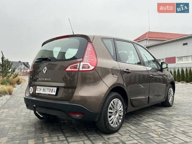 Коричневый Рено Сценик, объемом двигателя 1.6 л и пробегом 120 тыс. км за 8350 $, фото 185 на Automoto.ua