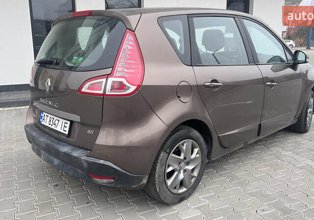 Коричневий Рено Сценік, об'ємом двигуна 1.5 л та пробігом 330 тис. км за 7500 $, фото 3 на Automoto.ua