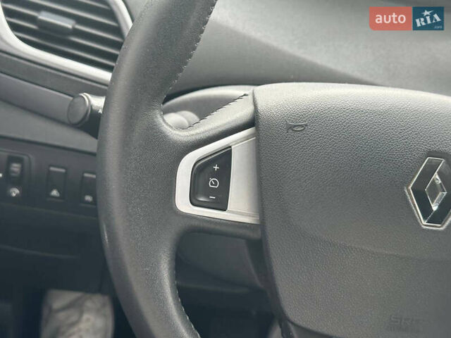 Рено Сценик 2011 в Ивано-Франковске на Automoto.ua Коричневый Рено Сценик, объемом двигателя 1.6 л и пробегом 157 тыс. км за 7599 $, фото 35 на Automoto.ua