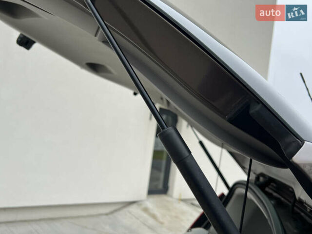 Коричневый Рено Сценик, объемом двигателя 1.6 л и пробегом 120 тыс. км за 8350 $, фото 131 на Automoto.ua