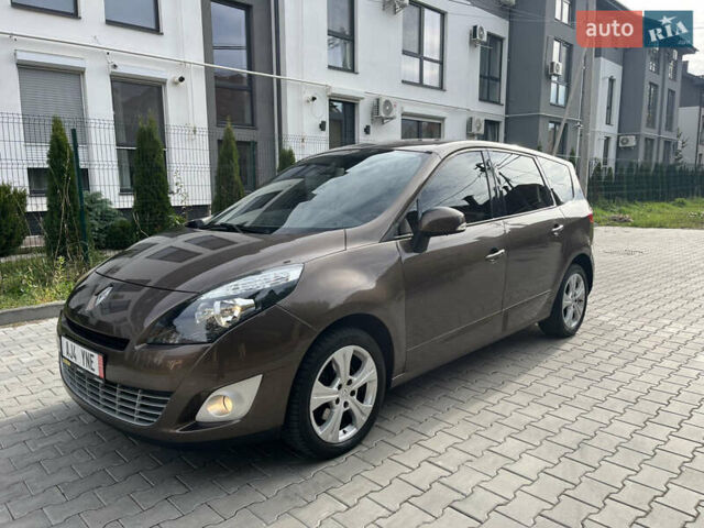 Коричневый Рено Сценик, объемом двигателя 1.5 л и пробегом 225 тыс. км за 7900 $, фото 12 на Automoto.ua