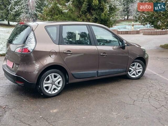 Коричневый Рено Сценик, объемом двигателя 1.5 л и пробегом 208 тыс. км за 7999 $, фото 4 на Automoto.ua