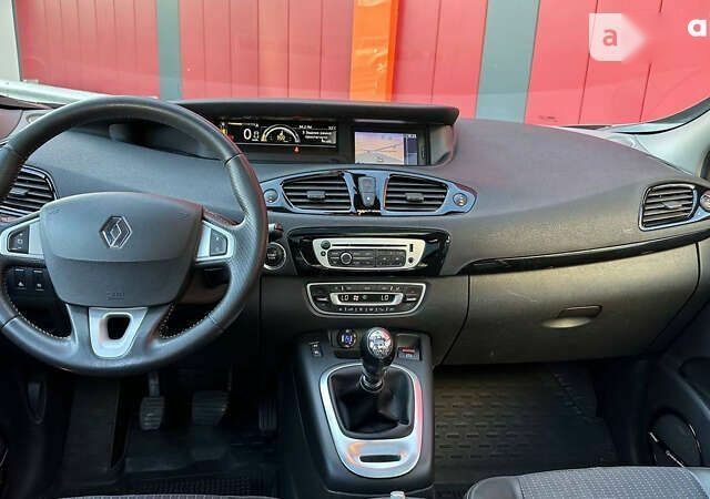 Коричневий Рено Сценік, об'ємом двигуна 1.6 л та пробігом 234 тис. км за 9500 $, фото 16 на Automoto.ua