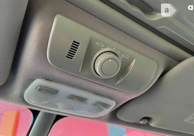 Коричневий Рено Сценік, об'ємом двигуна 1.6 л та пробігом 234 тис. км за 9500 $, фото 27 на Automoto.ua