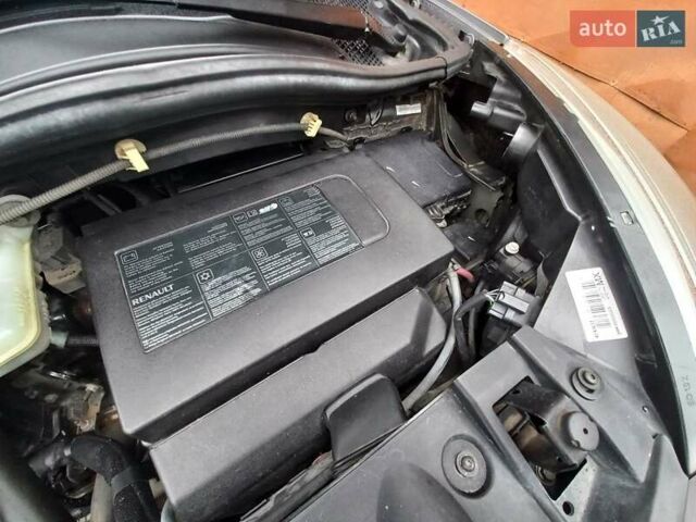 Коричневый Рено Сценик, объемом двигателя 1.5 л и пробегом 202 тыс. км за 9000 $, фото 16 на Automoto.ua