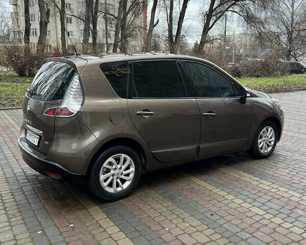 Коричневий Рено Сценік, об'ємом двигуна 1.46 л та пробігом 241 тис. км за 7350 $, фото 9 на Automoto.ua