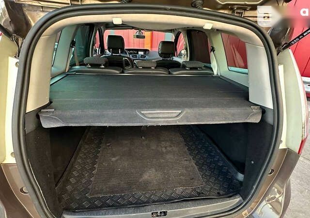 Коричневий Рено Сценік, об'ємом двигуна 1.6 л та пробігом 234 тис. км за 9500 $, фото 20 на Automoto.ua