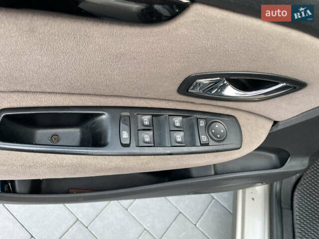 Коричневий Рено Сценік, об'ємом двигуна 1.46 л та пробігом 295 тис. км за 6500 $, фото 10 на Automoto.ua