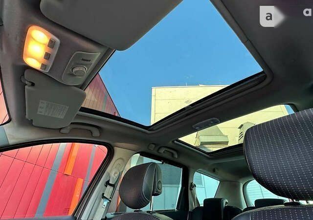 Коричневий Рено Сценік, об'ємом двигуна 1.6 л та пробігом 234 тис. км за 9500 $, фото 25 на Automoto.ua