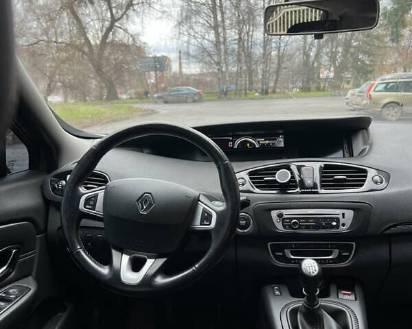 Коричневий Рено Сценік, об'ємом двигуна 1.46 л та пробігом 241 тис. км за 7350 $, фото 15 на Automoto.ua