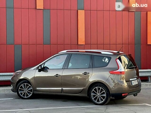 Коричневий Рено Сценік, об'ємом двигуна 1.6 л та пробігом 234 тис. км за 9500 $, фото 11 на Automoto.ua