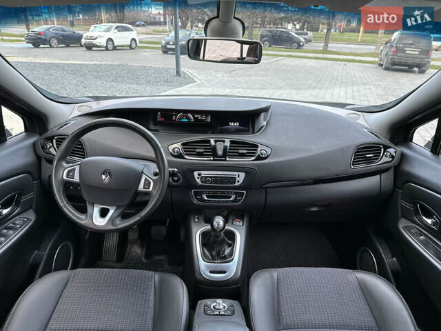 Коричневий Рено Сценік, об'ємом двигуна 1.5 л та пробігом 180 тис. км за 9850 $, фото 42 на Automoto.ua